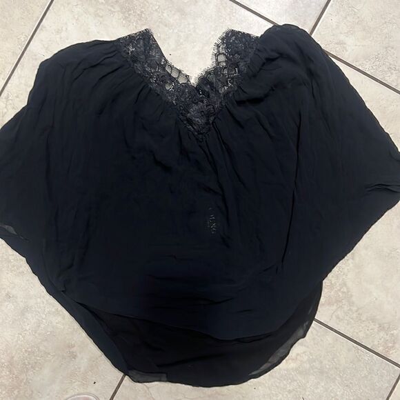 Black Schiffon Lace Top NWT - Black Short Blousey Top - Small - NEW - Flowy Top - Picture 1 of 3